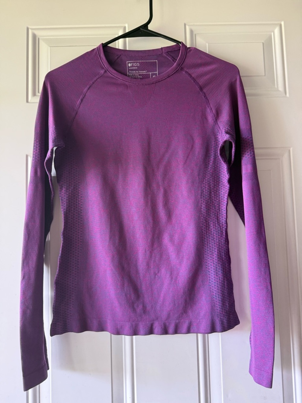 FIGS Women's Purple Long-Sleeve Performance Top